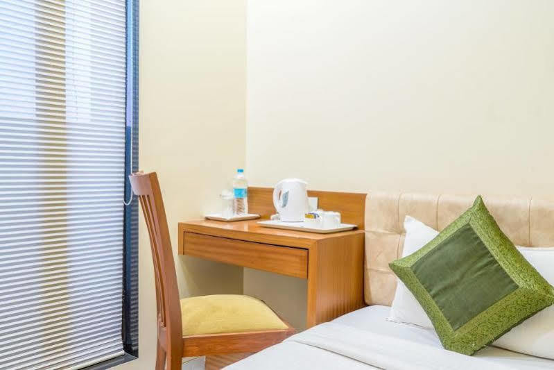 Seven Hills Hotel Bombay Esterno foto